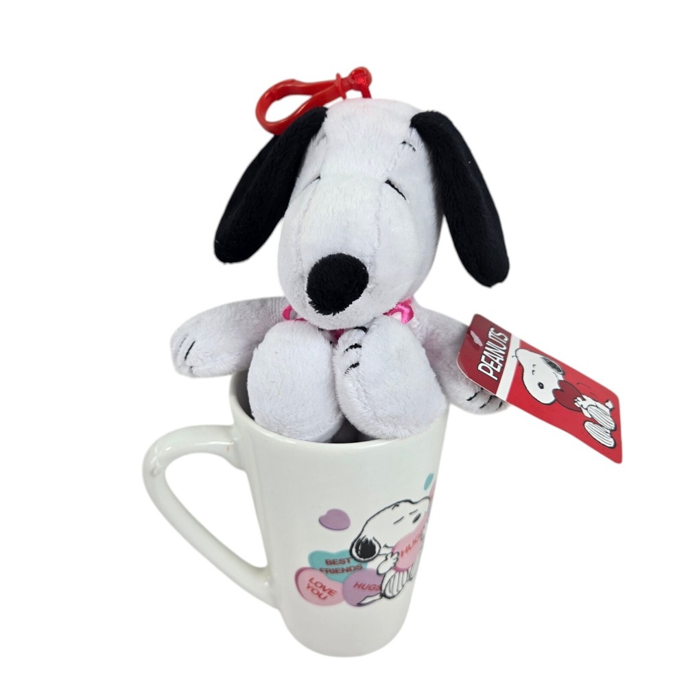 Peanuts Snoopy Valentine's Mug & Small Plush Snoopy Keychain Dan Dee NWT